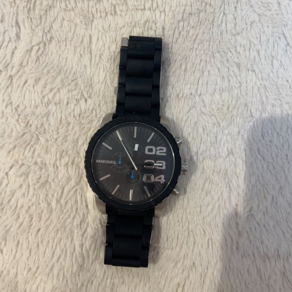 Men's Diesel Watch - Picture 2 of 3